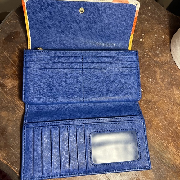 Fossil tri fold wallet - Picture 2 of 4